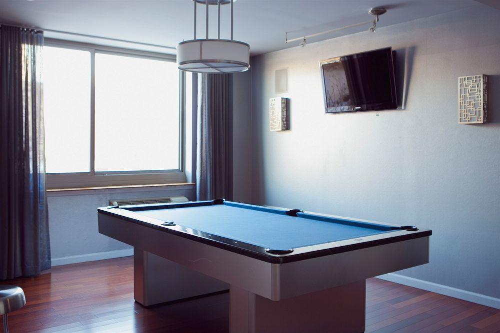 Sky City Apartments New York Eksteriør billede