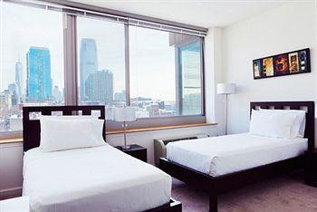 Sky City Apartments New York Eksteriør billede